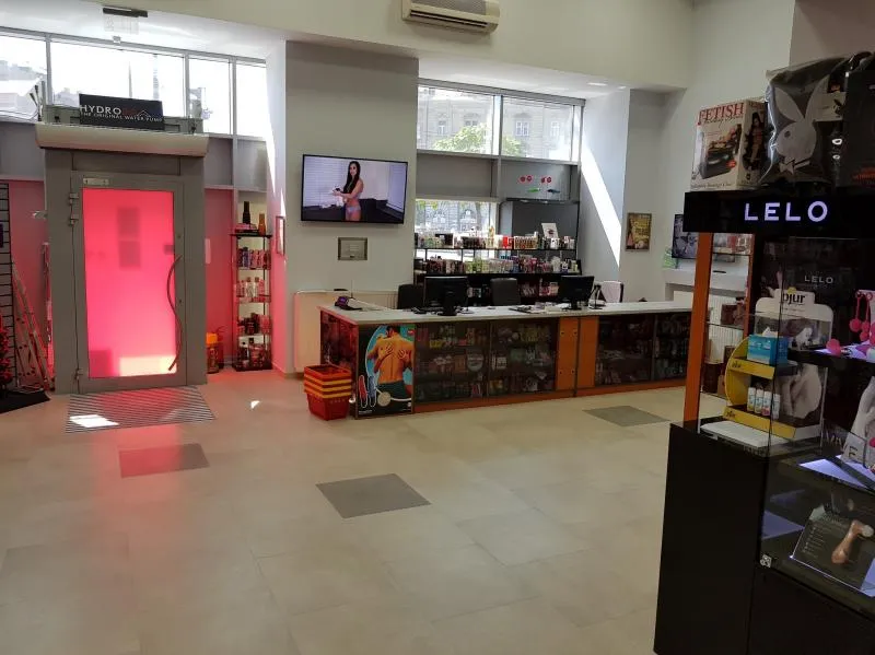 4 üzleti kép DIAMOND SZEXSHOP (LEGNAGYOBB SEXSHOP -BUDAPEST KELETINÉL)