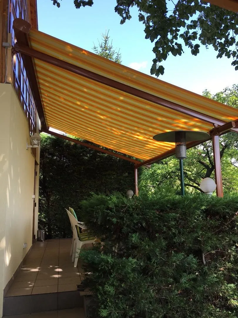 1 üzleti kép ROLLSTAR BALATONALMÁDI