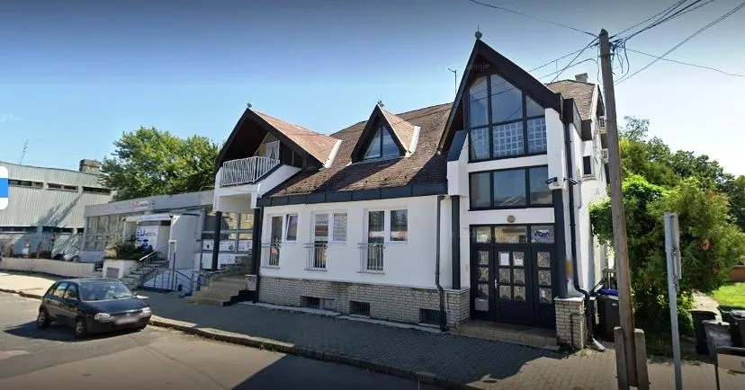 3 üzleti kép DR. LUKÁCSI ANETT ÜGYVÉD KAPUVÁR